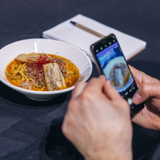 http://www.asianculinaryawards.com/wp-content/plugins/phastpress/phast.php/c2VydmljZT1pbWFnZXMmc3JjPWh0dHBzJTNBJTJGJTJGd3d3LmFzaWFuY3VsaW5hcnlhd2FyZHMuY29tJTJGd3AtY29udGVudCUyRnVwbG9hZHMlMkYyMDIzJTJGMDMlMkZVRE9OX0FDQV8yMDIzXzE3Mi01NDB4NTQwLmpwZyZjYWNoZU1hcmtlcj0xNjc4OTc0OTEyLTQ0MTAxJnRva2VuPWFiZDY1OTU4MDk1NGNjNTE.q.jpg