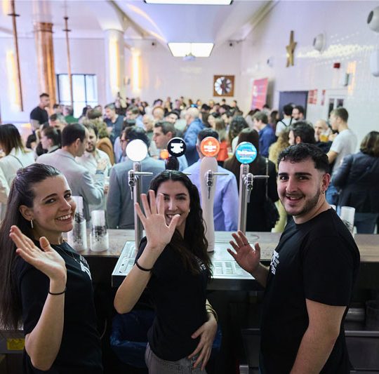 https://www.asianculinaryawards.com/wp-content/plugins/phastpress/phast.php/c2VydmljZT1pbWFnZXMmc3JjPWh0dHBzJTNBJTJGJTJGd3d3LmFzaWFuY3VsaW5hcnlhd2FyZHMuY29tJTJGd3AtY29udGVudCUyRnVwbG9hZHMlMkYyMDI1JTJGMDUlMkZBQ0FfRmVzdDIwMjVfMDMyNC01NDB4NTMzLmpwZWcmY2FjaGVNYXJrZXI9MTc0ODQyMjgzOC01NjA0NCZ0b2tlbj1lZjBkNTdjZDUzODQyN2E5.q.jpeg