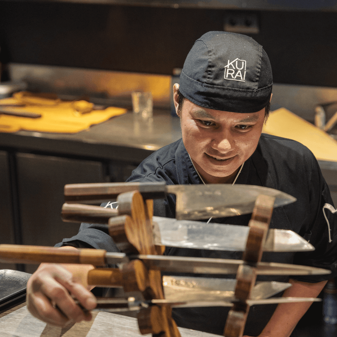 https://www.asianculinaryawards.com/wp-content/plugins/phastpress/phast.php/c2VydmljZT1pbWFnZXMmc3JjPWh0dHBzJTNBJTJGJTJGd3d3LmFzaWFuY3VsaW5hcnlhd2FyZHMuY29tJTJGd3AtY29udGVudCUyRnVwbG9hZHMlMkYyMDI1JTJGMDUlMkZicmF5YW4tamF5LXRpY2EtY2FzdHJvLnBuZyZjYWNoZU1hcmtlcj0xNzQ3MDM3MzMwLTQ1MjUyMiZ0b2tlbj0wZjllMWI0MzJkODgzNzIw.q.png